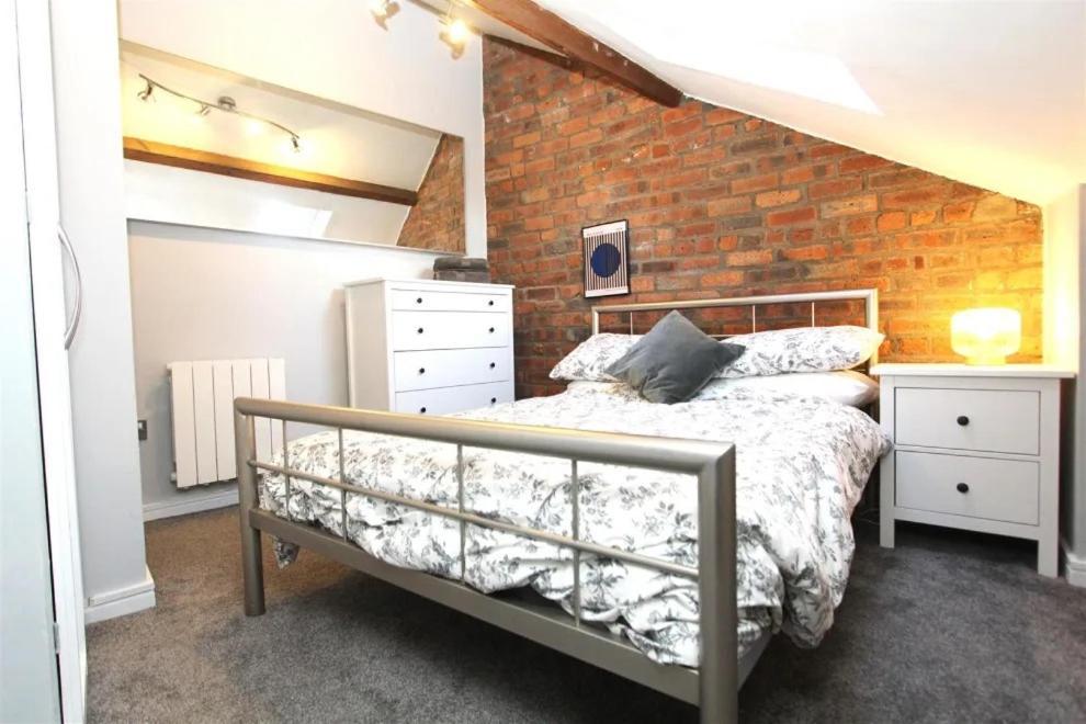 Large New-York Style Penthouse Apartment In Leeds City Centre With Contactless Check In 外观 照片
